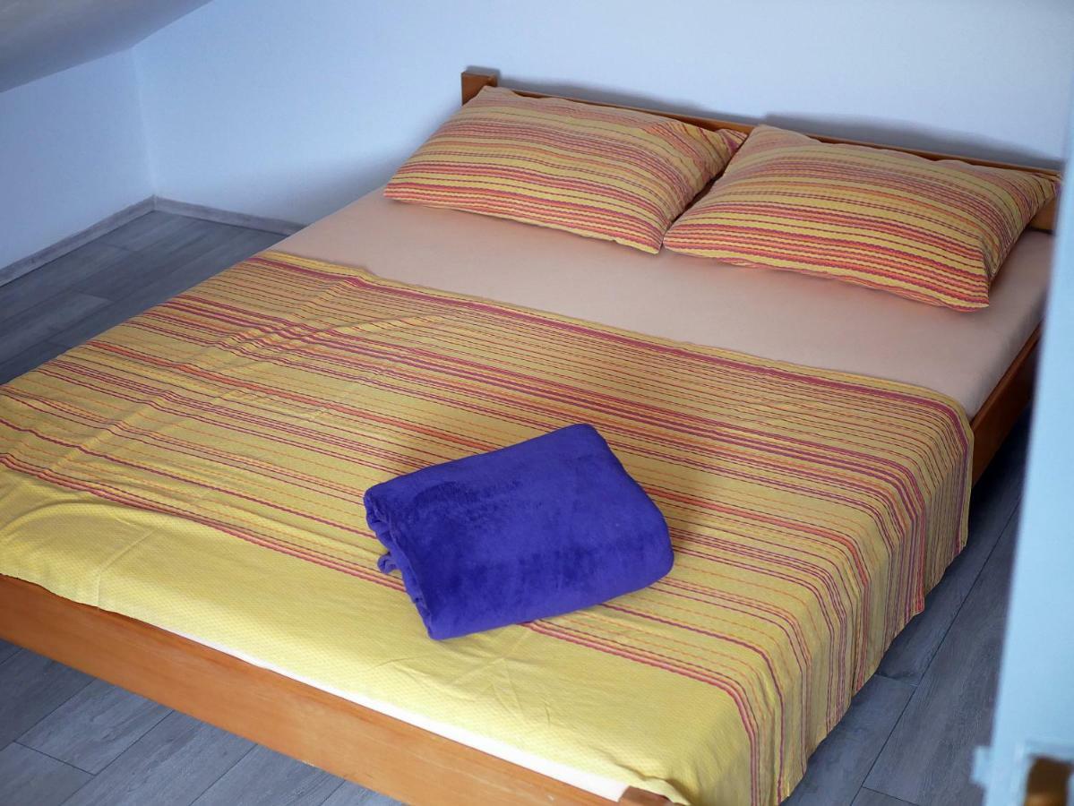 Apartment Gaga And Nia Đảo Krk Ngoại thất bức ảnh