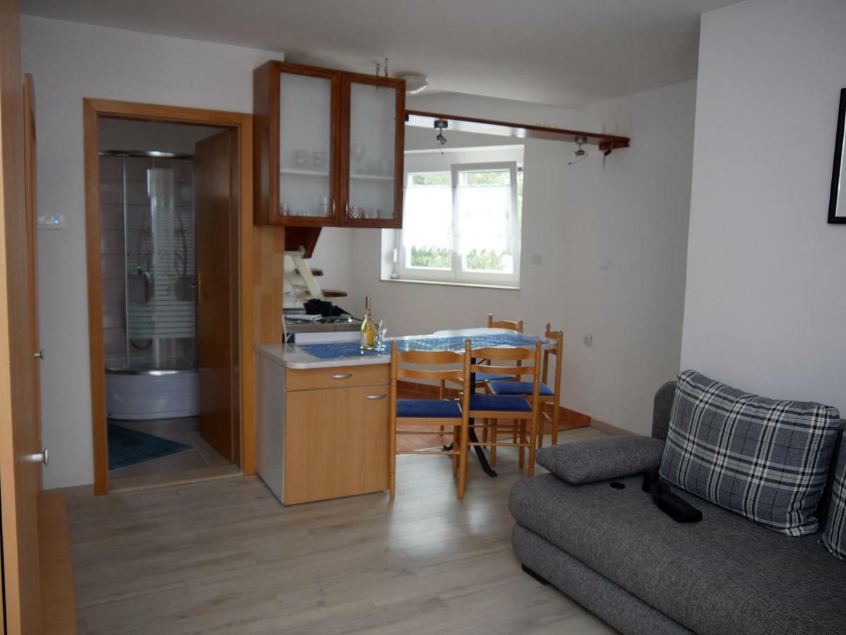 Apartment Gaga And Nia Đảo Krk Ngoại thất bức ảnh